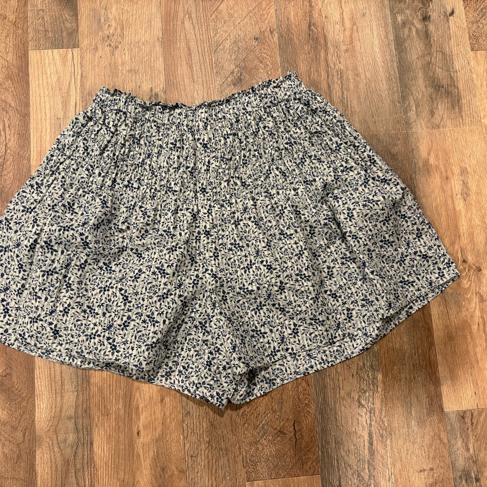 MADEWELL Blue Floral Print elastic waist Women's Shorts size small retail $59.50